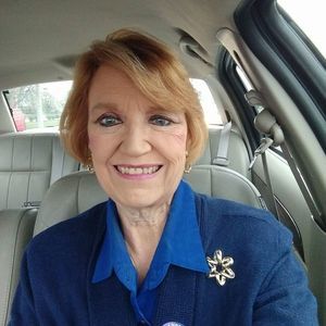 Meet your Posher, Liz